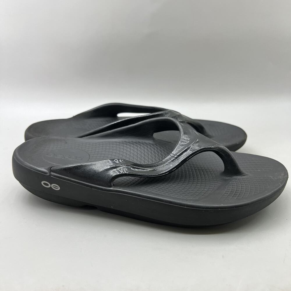 OOFOS Oolala Cushion Thong Flip‎ Flop Women Size 7 Black Comfort Slip On Sandals